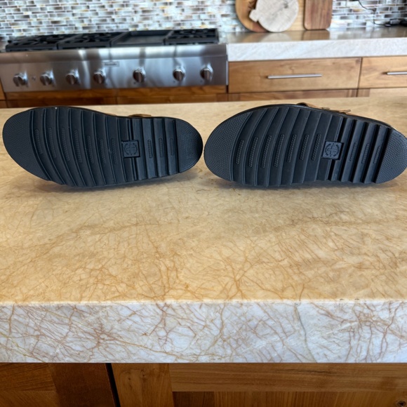 Dr. Martens Blaire Leather Sandal - Picture 4 of 4